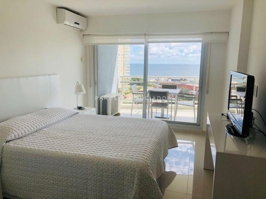 Apartamento alquiler temporario en Playa Mansa 2 dormitorio