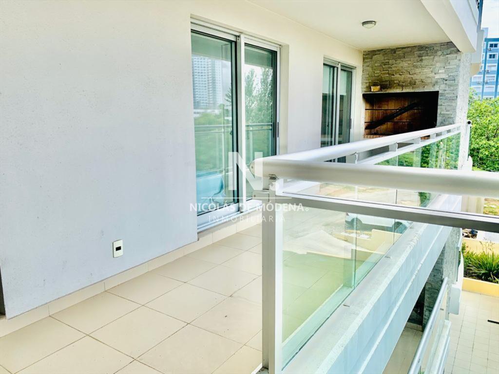 apartamento en zona de Aidy Grill, con parrillero propio