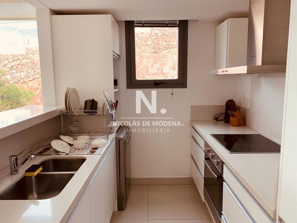 Hermoso Departamento en venta, Punta Ballena.