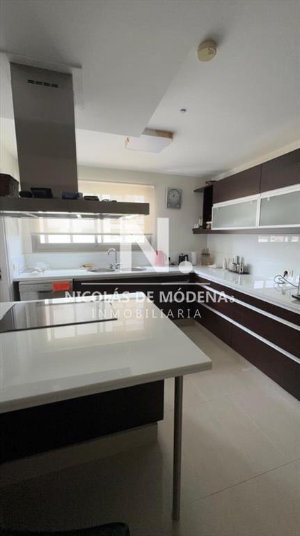 En venta apartamento de 3 dormitorios en Brava,