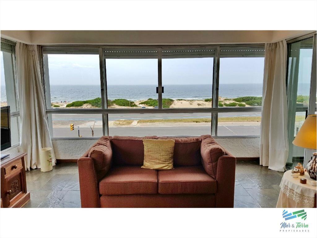 Apartamento en Brava, 2 dormitorios *