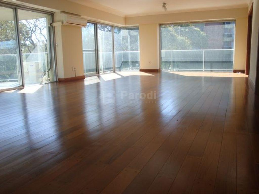 PARODI EXCEPCIONAL PLANTA IDEAL DIPLOMATICOS