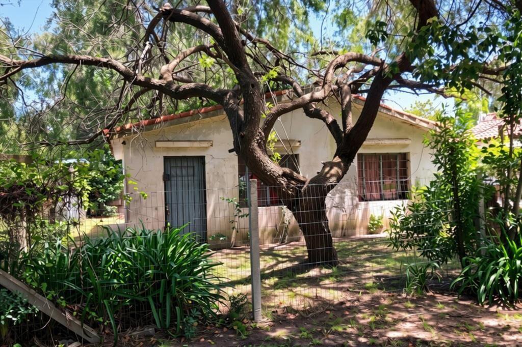 Venta terreno con mejoras en San Luis