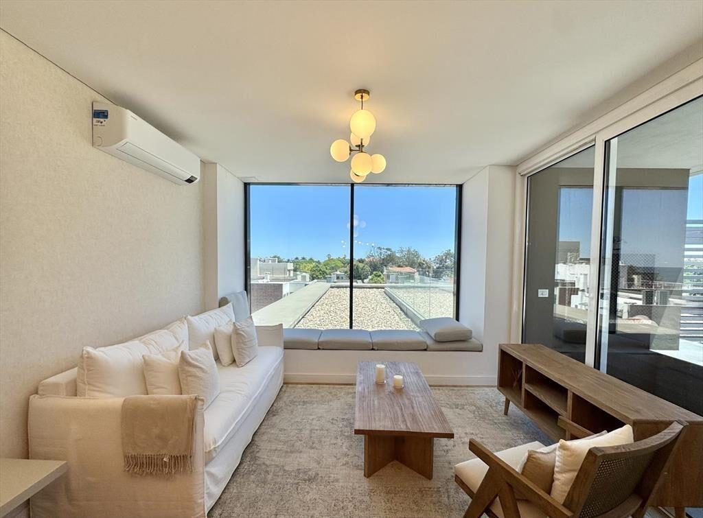 Exclusivo apartamento en venta Punta Gorda 1 dormitorio
