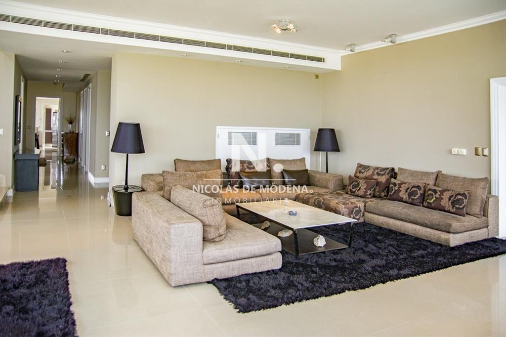 Impresionante penthouse frente al mar.  Torre