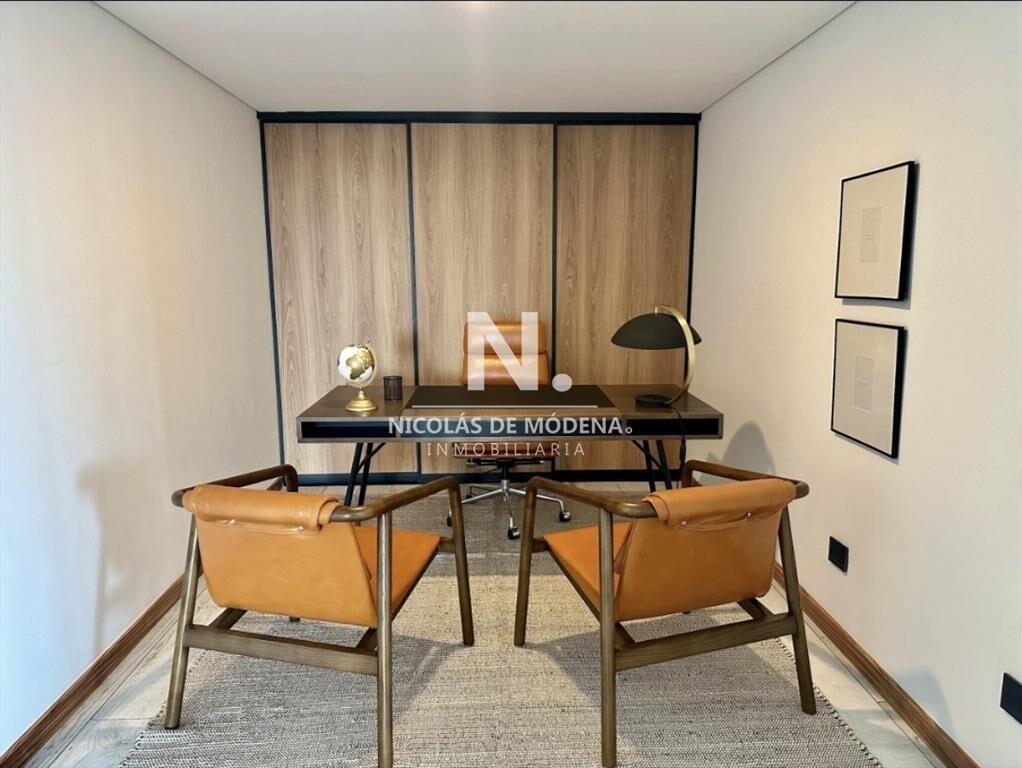Vende apratamento en Brava Punta del Este de 2 dormitorios.