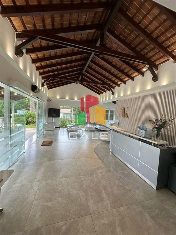 Casa ideal para clinica privada, zona comercial, Punta del