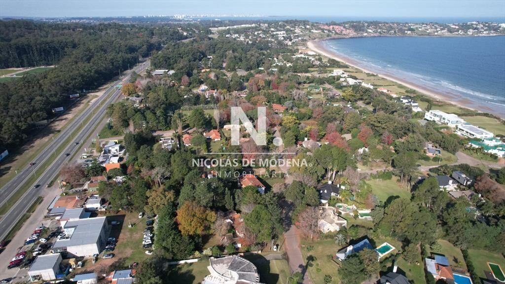 Espectacular Lote sobre Ruta Interbalnearia en en