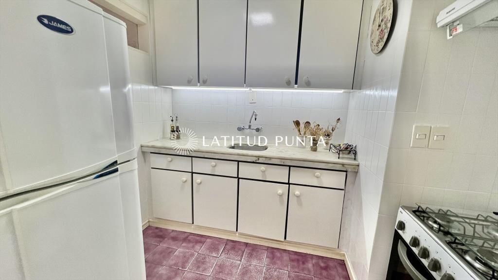 Apartamento en Península, 1 dormitorio y medio