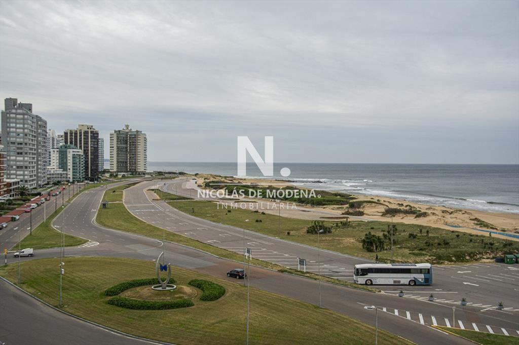 Torre Imperiale II, Playa Brava.