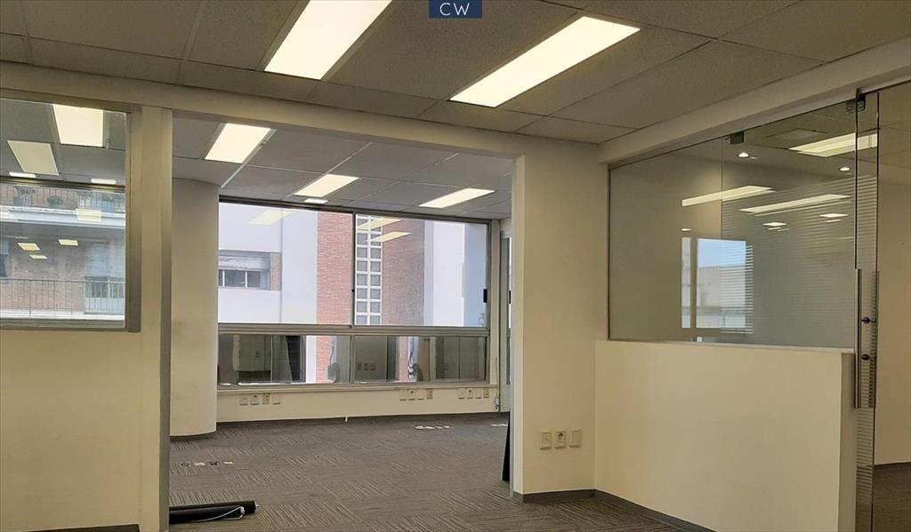 - ALQUILER - VENTA - OFICINA - CENTRO - PLAZA CAGANCHA -