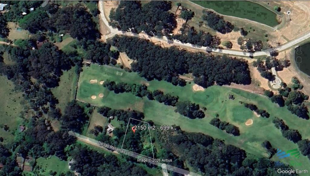 Venta de terreno de 2500 m2 en Barrio Golf Punta