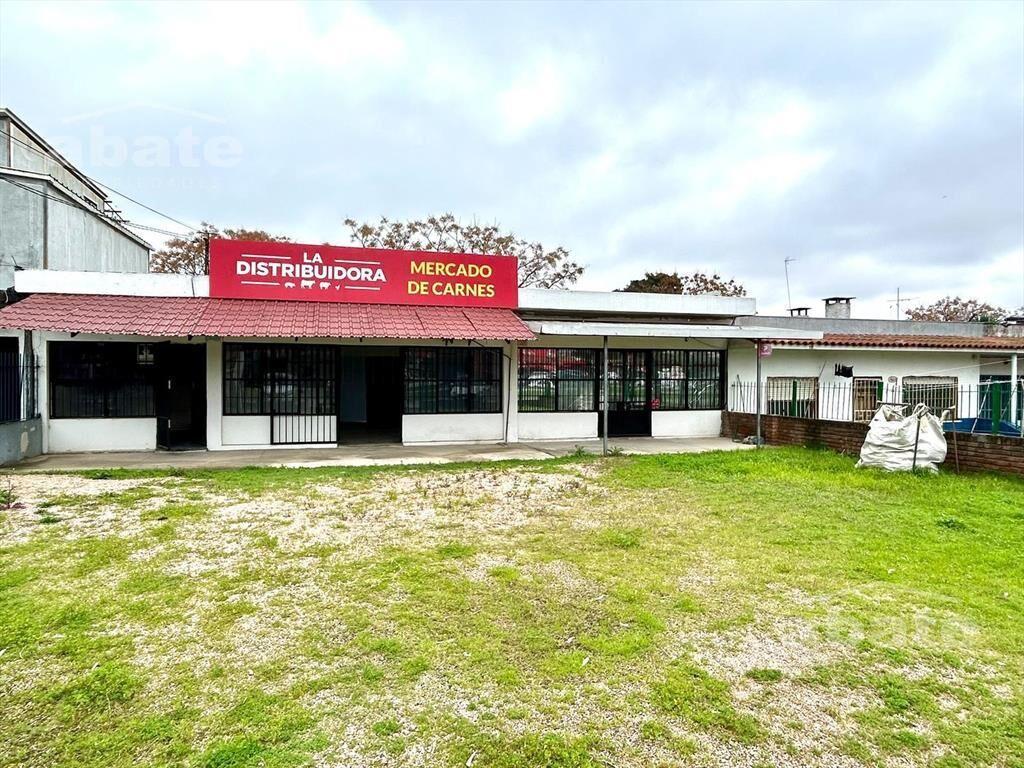 Alquiler de Excelente local comercial sobre Cno Carrasco y