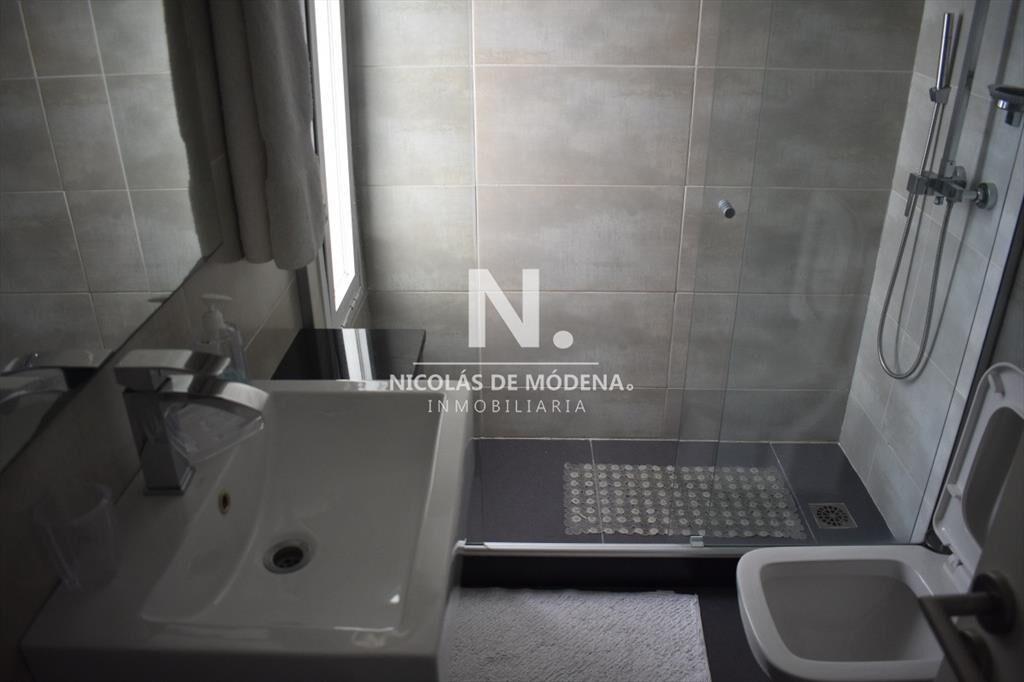 Vende apartamento en Peninsula, Punta del Este de