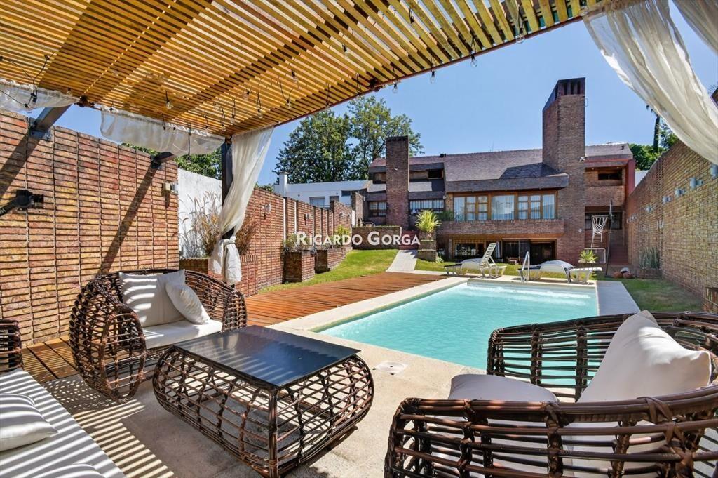 Hermoso chalet, 2 casas, 6 dormitorios, Fondo, Piscina e...