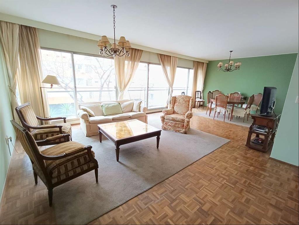 Venta Apartamento Pocitos 3 Dormitorios 3 Baños Garaje