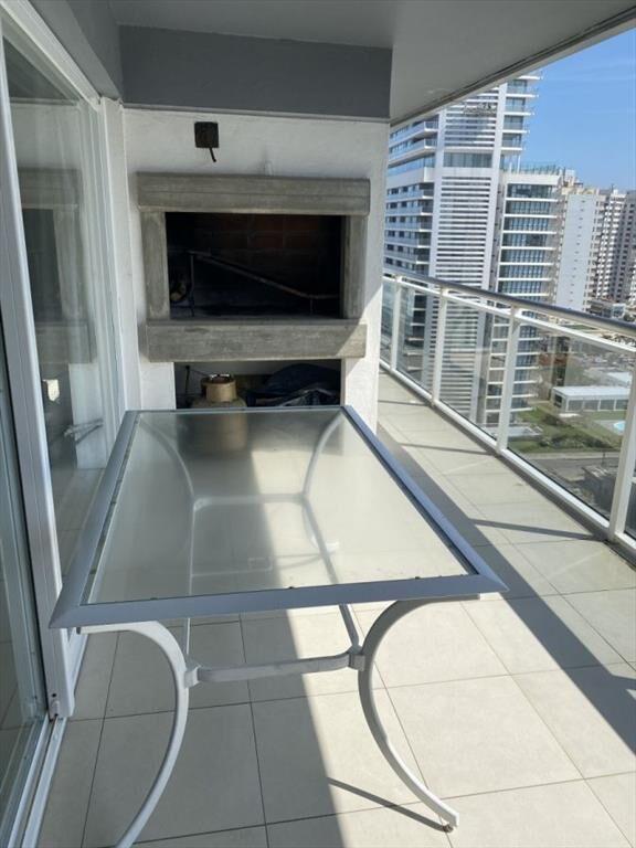 VENTA DE DEPARTAMENTO DE 3 DORMITORIOS TORRE MANHATTAN