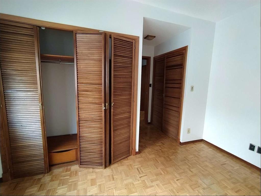 Venta Apartamento con Renta Pocitos 3 Dormitorios 4 Baños