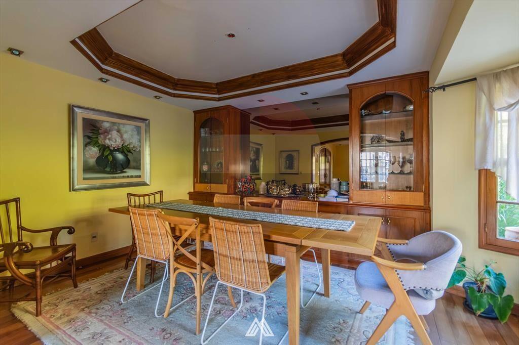 VENTA CASA PUNTA GORDA 4 DORMITORIOS + SERVICIO