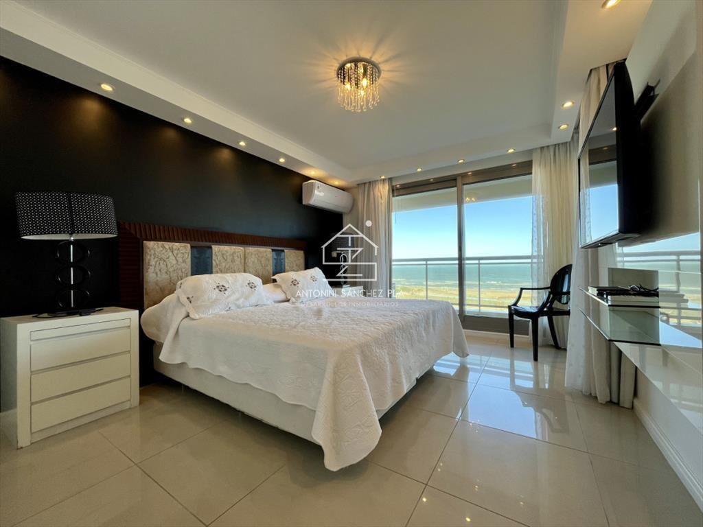 IMPERIALE FRENTE AL MAR