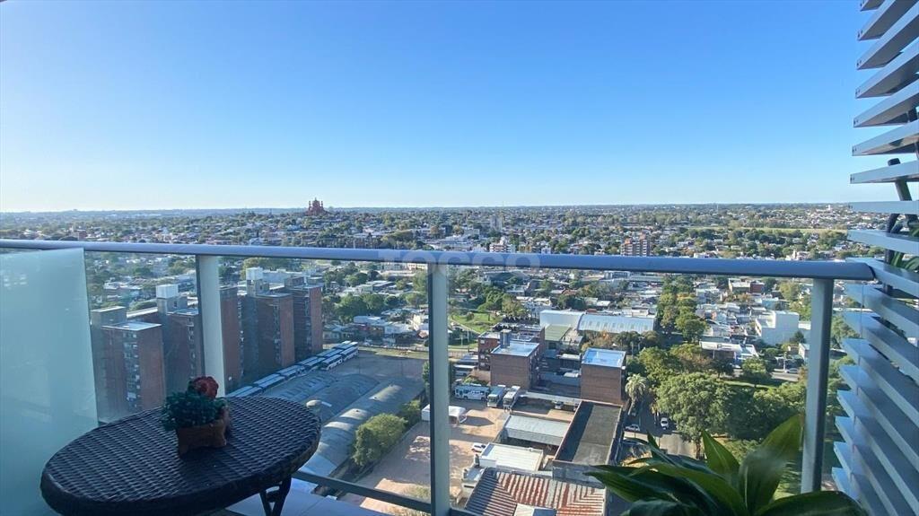 APARTAMENTO DE 3 DORMITORIOS EN TORRES NUEVOCENTRO