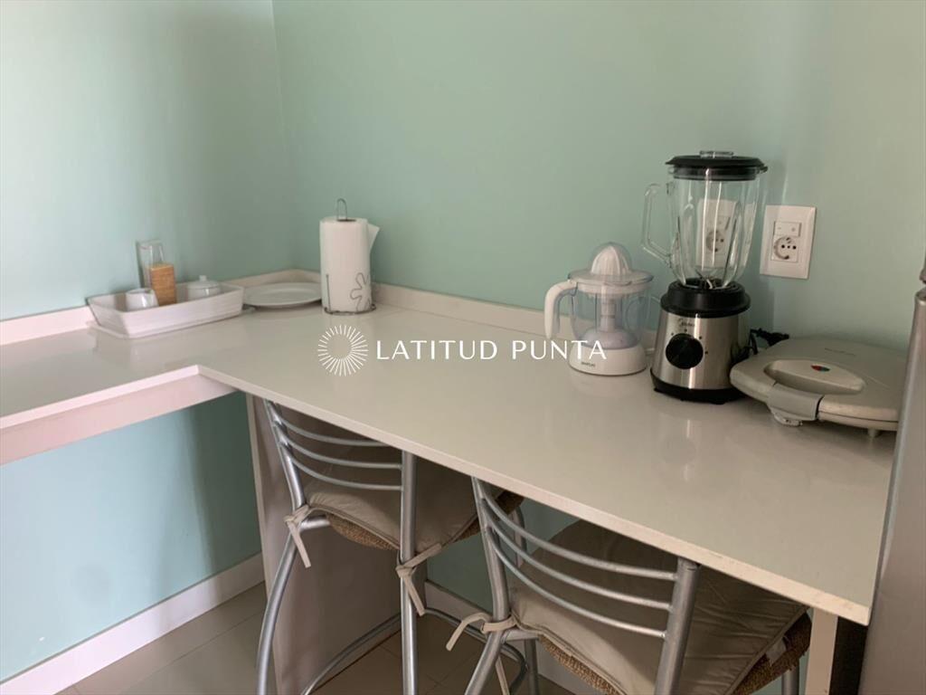 Apartamento de 3 dormitorios en Artower