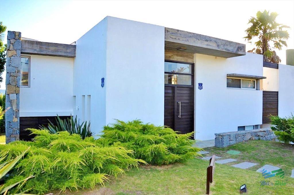 Venta y alquiler casa 6 dormitorios en El Chorro Manantiale