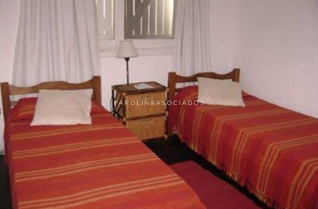 Casa de 4 Dormitorios en Venta en la Barra.