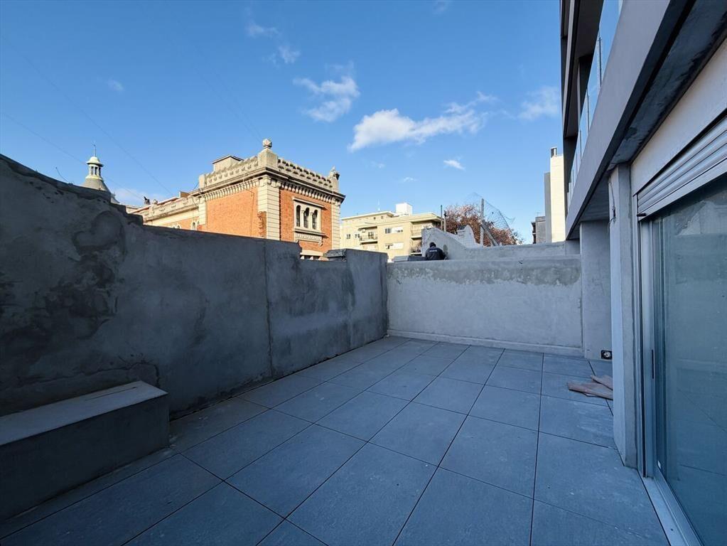 Venta apartamento 1 dormitorio con patio en Cordón a estren