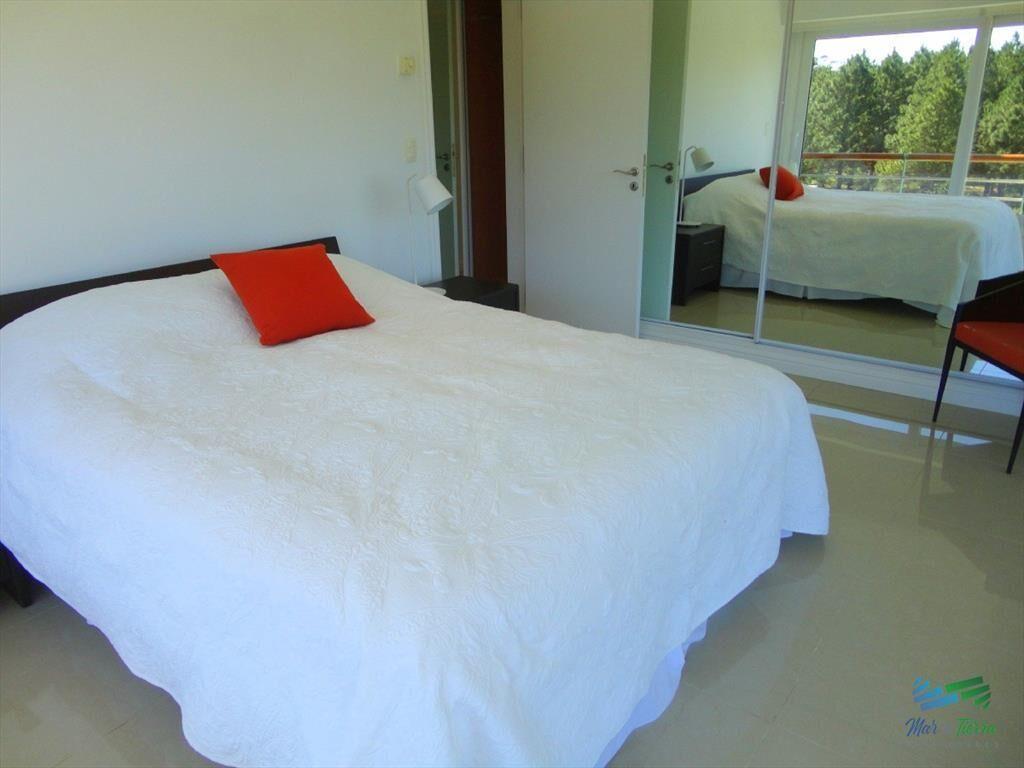 Venta de apartamento dúplex en complejo sobre de