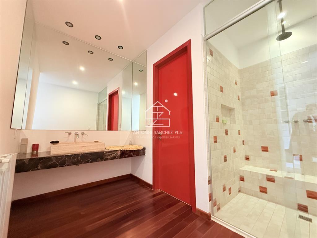 Venta importante casa en la barra