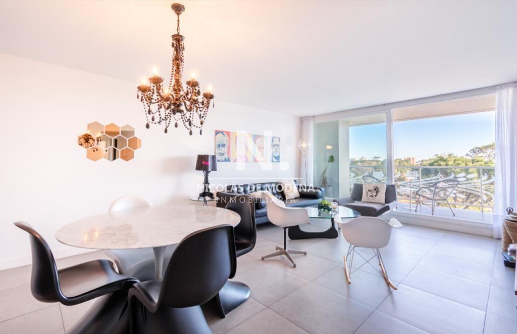 Vende apartamento con vista al mar de 2 en Punta