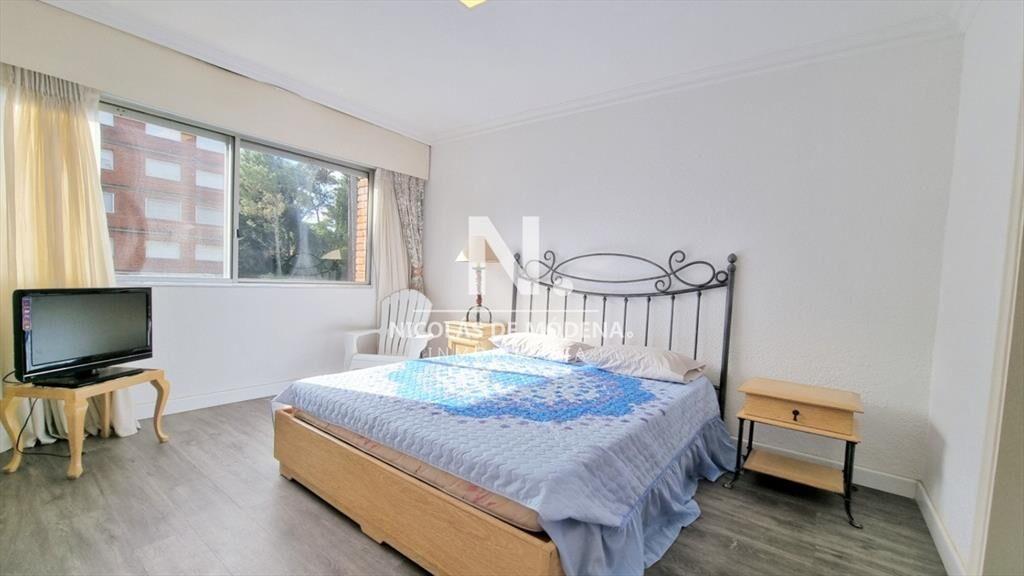 Vende departamento de 2 dormitorios en Mansa -