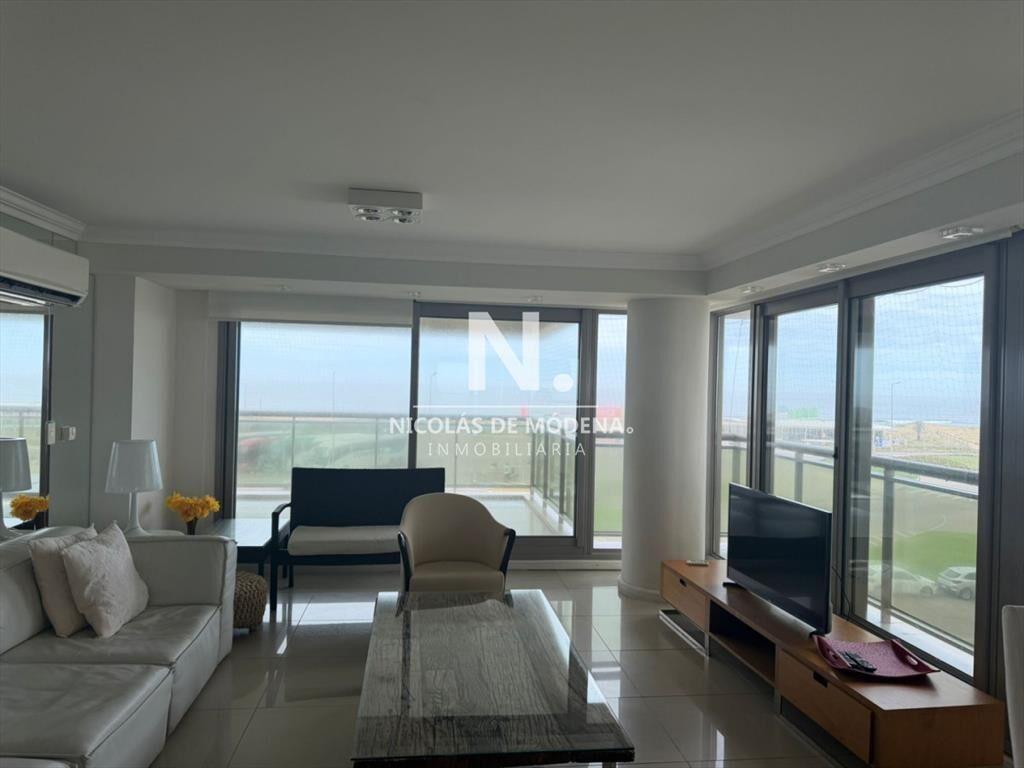 Apartamento en venta en imperiale esquinero, 3