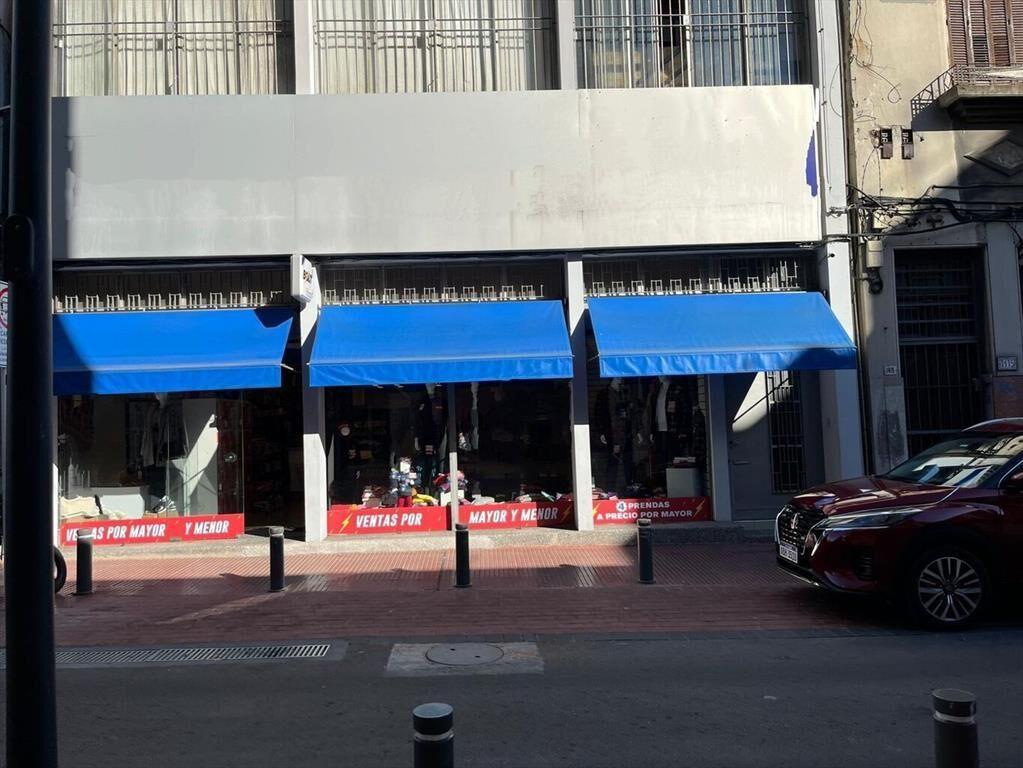 Venta local comercial padrón único en Ciudad Vieja