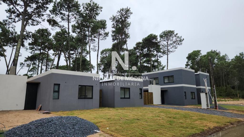 A estrenar casa de 2 dormitorios, en Parque con y