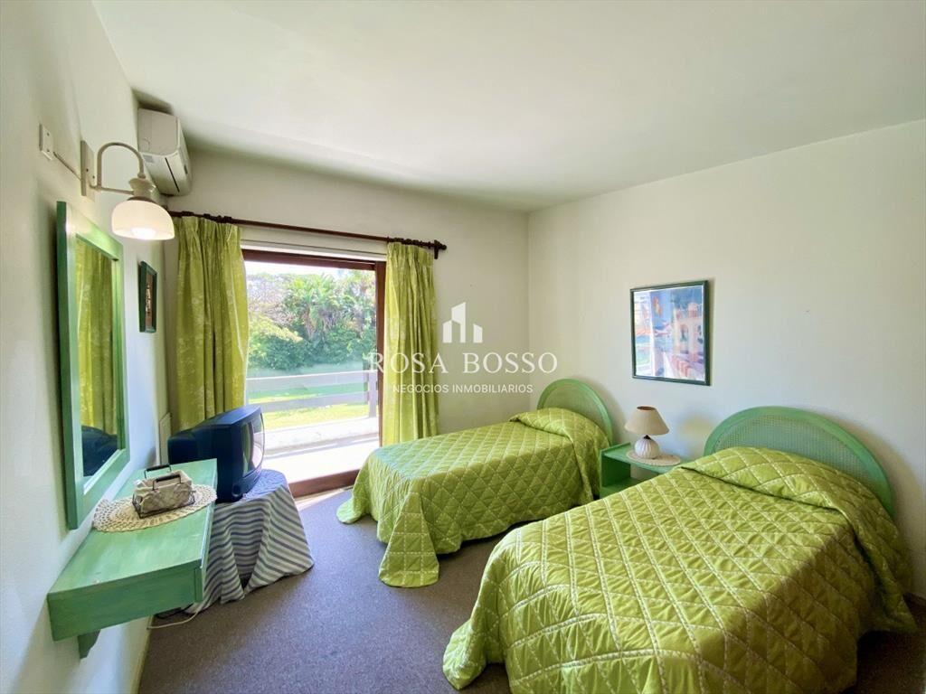 Casa en venta de 3 dormitorio,4 baÃ±os parque