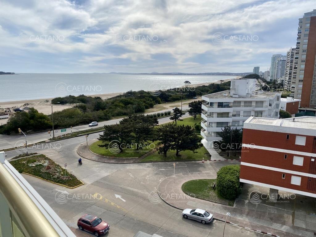 Apartamento 3 dormitorios en Alquiler playa mansa- Punta de