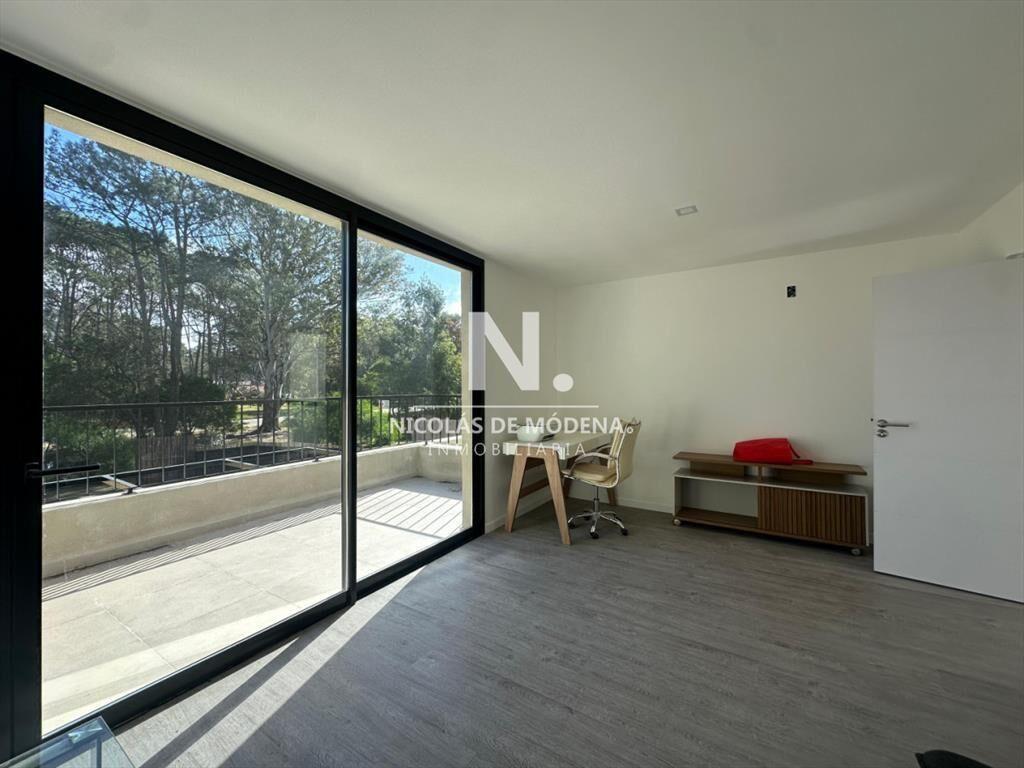 En venta y a estrenar espectacular casa de 4 con