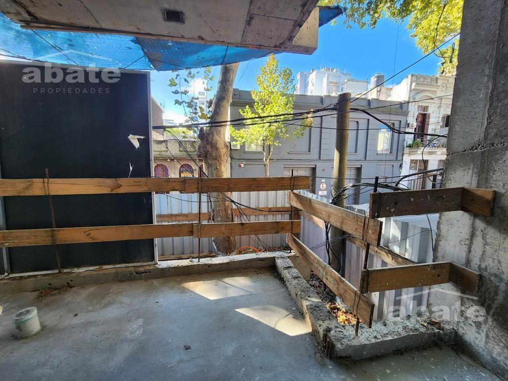 Venta apartamento dos dormitorios en Barrio Sur Patio y ter