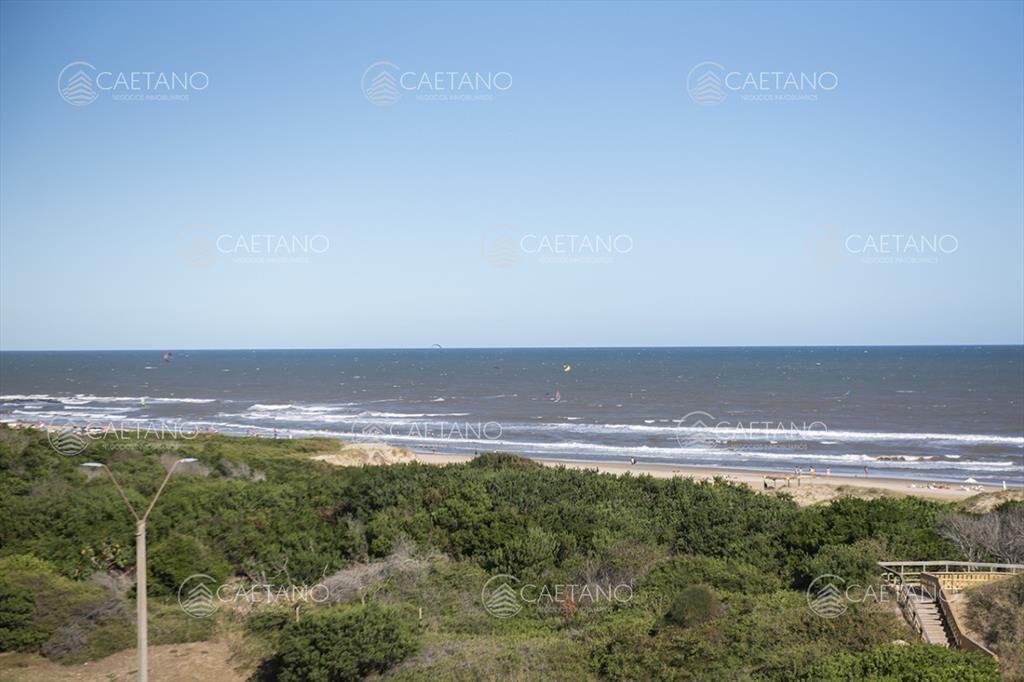 Apartamento con vista espectacular a metros del mar, en Bra