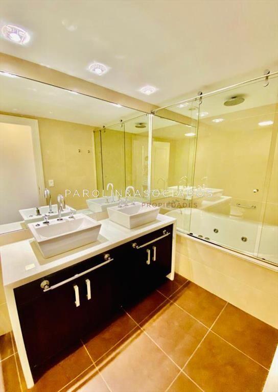 Apartamento en venta de 3 dormitorios en Torre