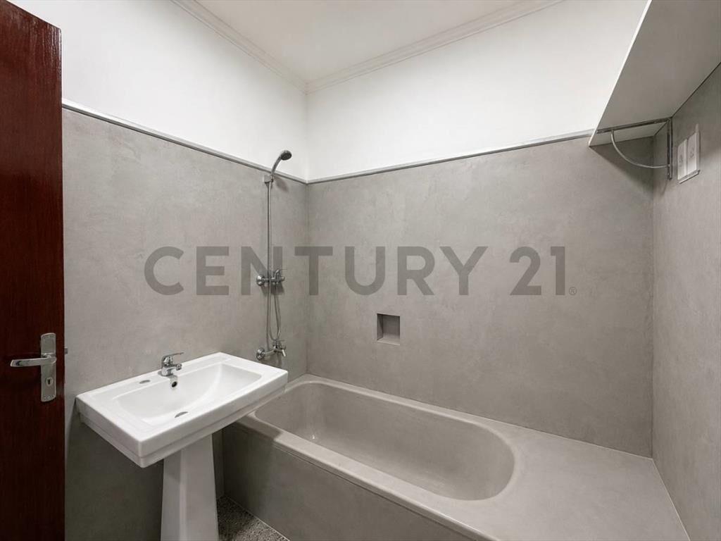 Alquilado en $ 28.500 - 2 dormitorios-2 patios- GC bajos-...