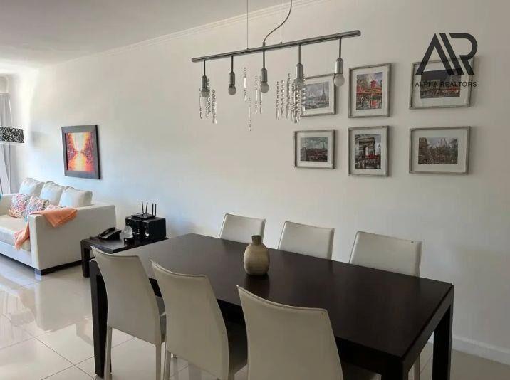 Apartamento en venta c/ cochera en Solanas