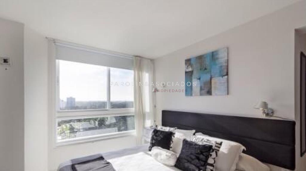 Hermoso apartamento en venta en piso alto en Yoo,