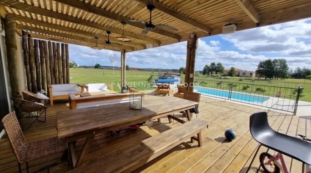 Hermosa casa en venta en barrio privado El Punta