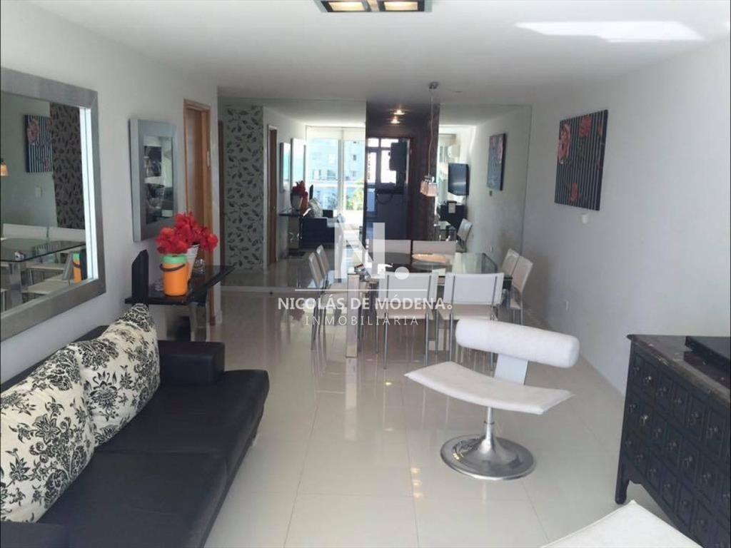 A pasos de Playa Mansa, dpto de 2 dorm + dep en
