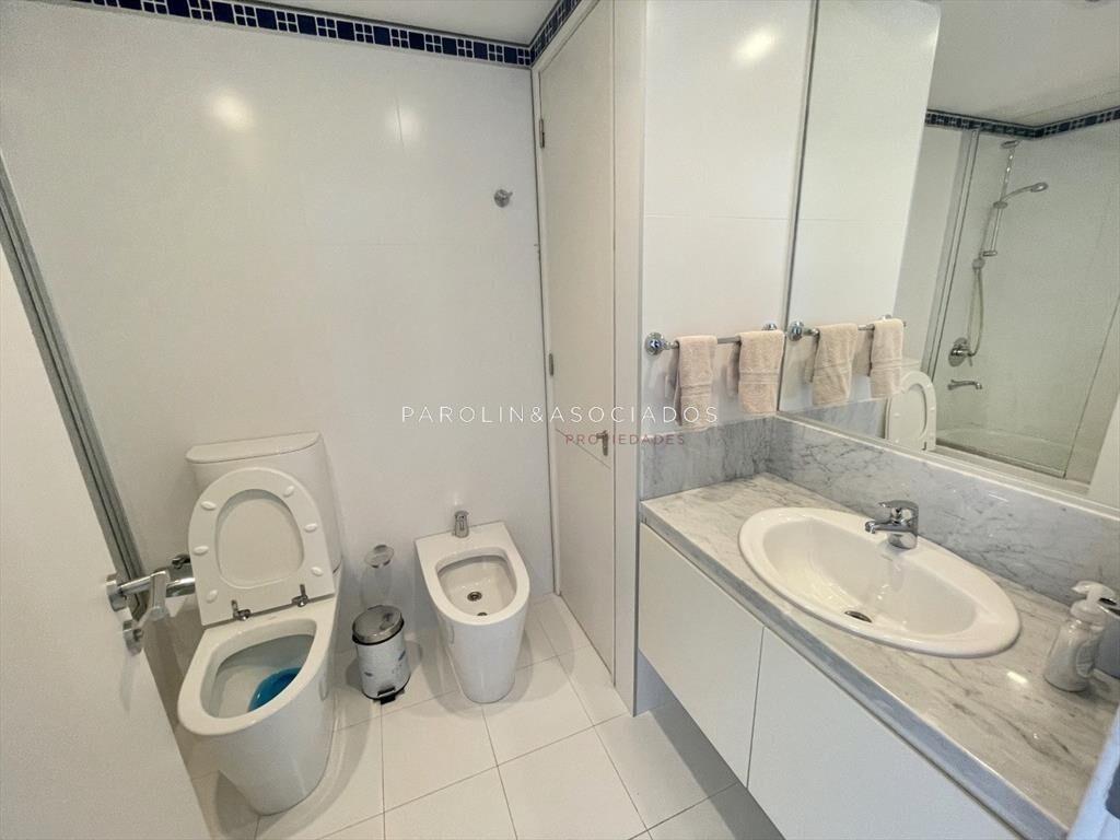 Apartamento en venta en Le Parc, Punta del Este.
