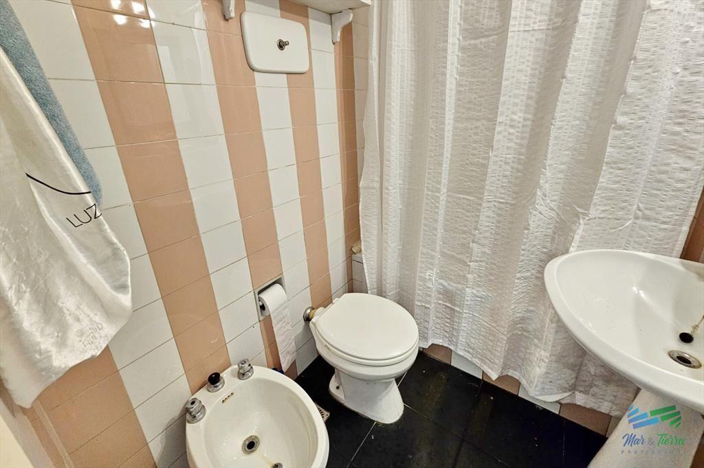 Se alquila apartamento 1 dormitorio con cochera