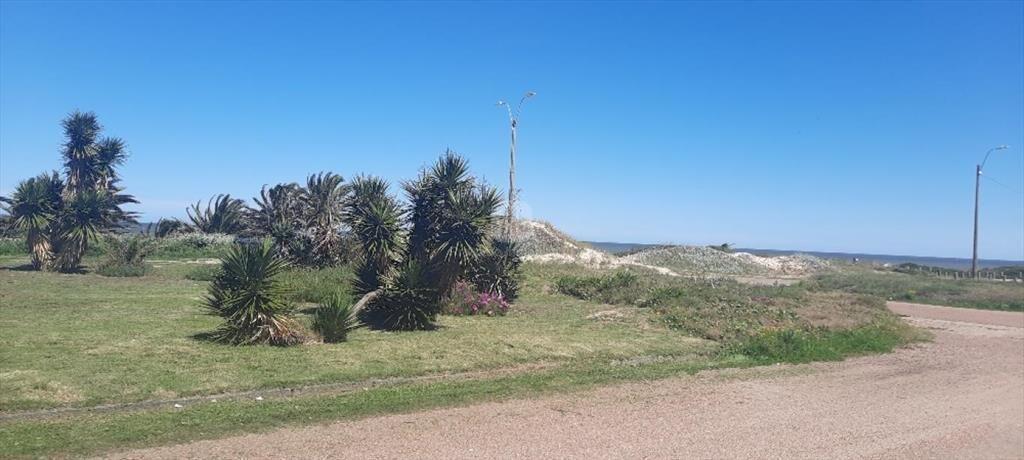 ATLANTIDA - HERMOSO CHALET CON VISTA AL MAR